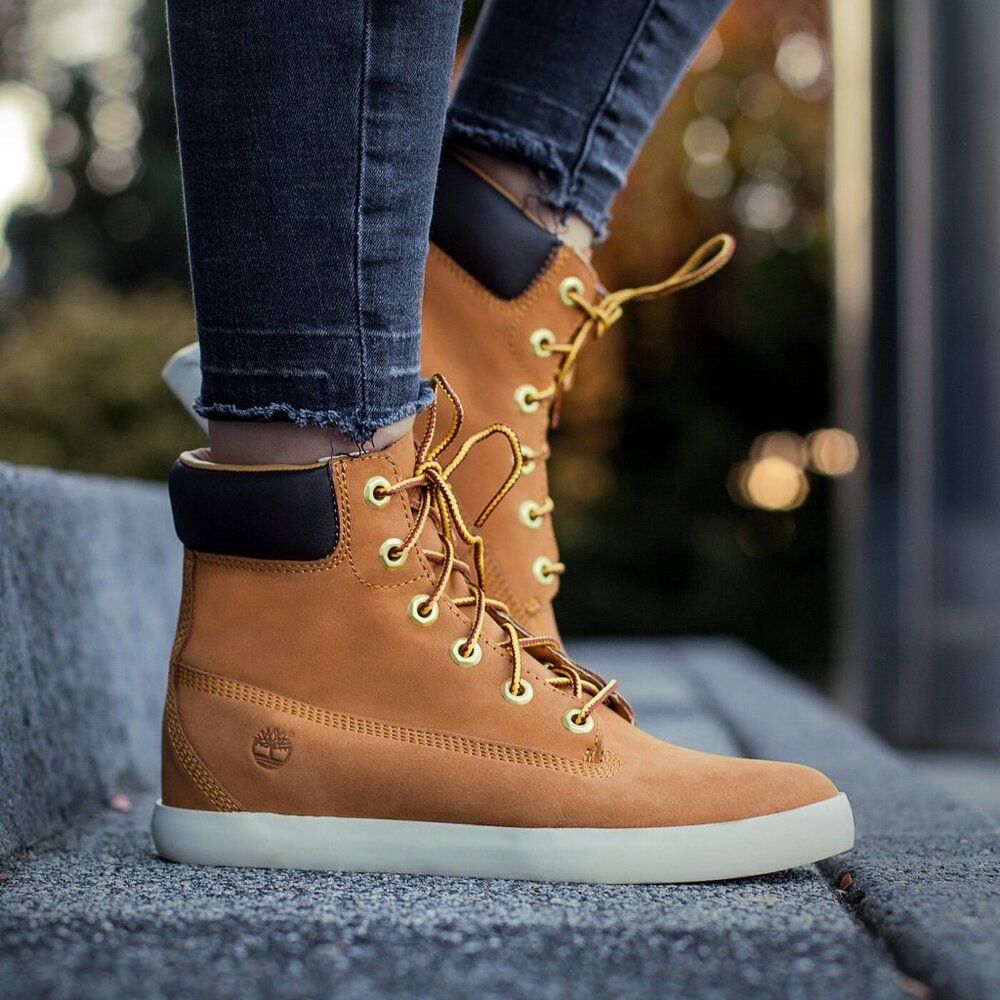 Timberland Women's Tan Premium Flannery Leather Ankle Winter Boot Size 8.5
